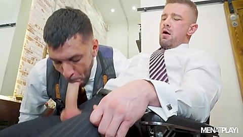 The Barber And The Guy - Matt Polaco(matt Dacosta) & Oskar Ivan 1080p